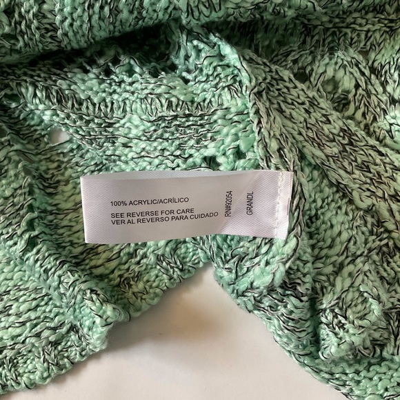 Carolyn Taylor Cardigan - Picture 5 of 9